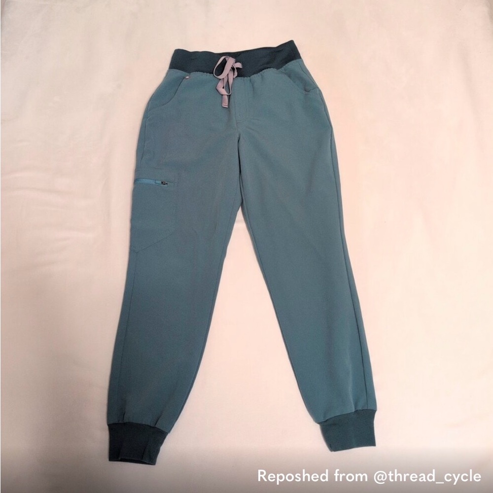 Figs hydrogreen joggers xs petite